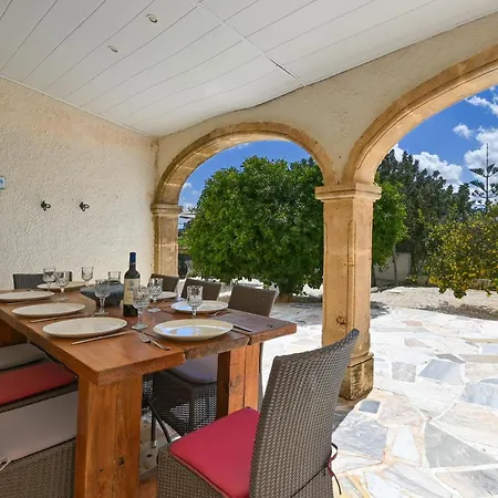 Villa Ker Blanc By Aguilarent *