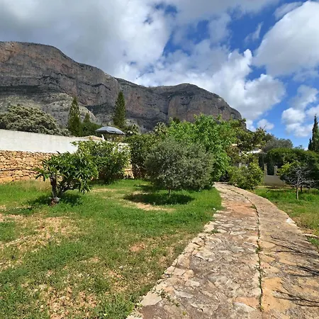 Villa Ker Blanc By Aguilarent *